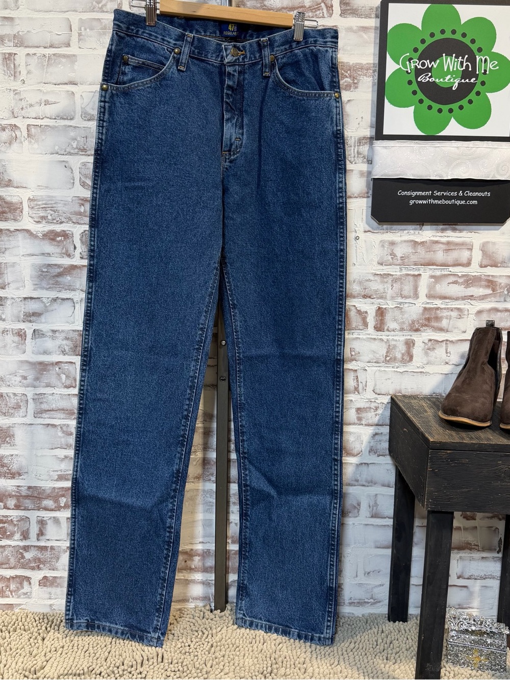 wrangler  Men's Blue Denim Jeans Cowboy cut 33 x 36